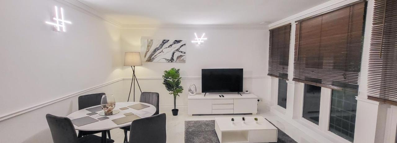 Stunning 2 Bedroom Apartment In Canary Wharf - Morland Apartments London Exterior foto